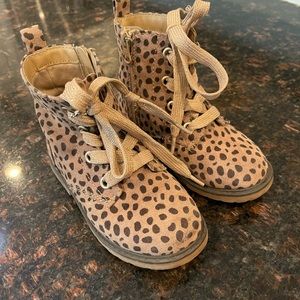 Cat and Jack leopard booties